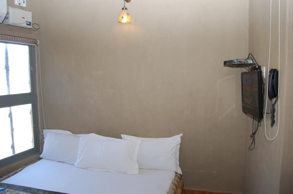 Shri Guest House Варанасі Номер фото