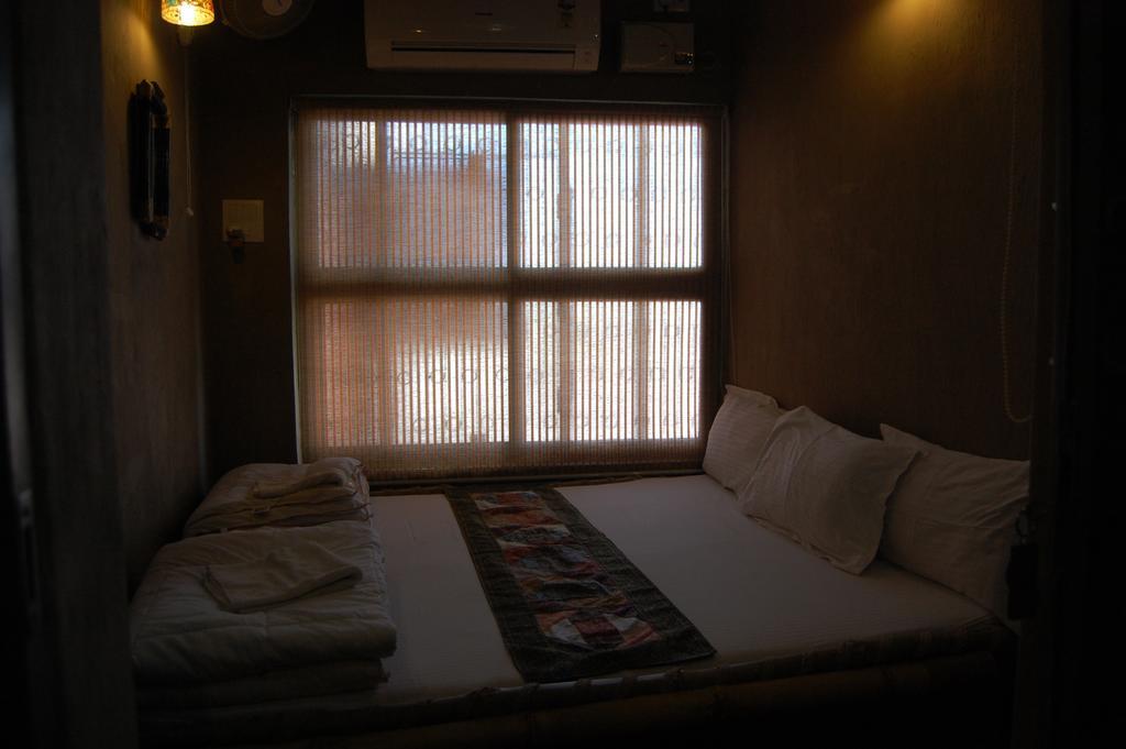 Shri Guest House Варанасі Номер фото