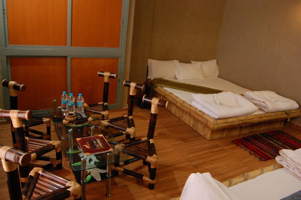 Shri Guest House Варанасі Номер фото