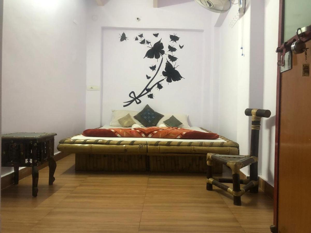 Shri Guest House Варанасі Екстер'єр фото