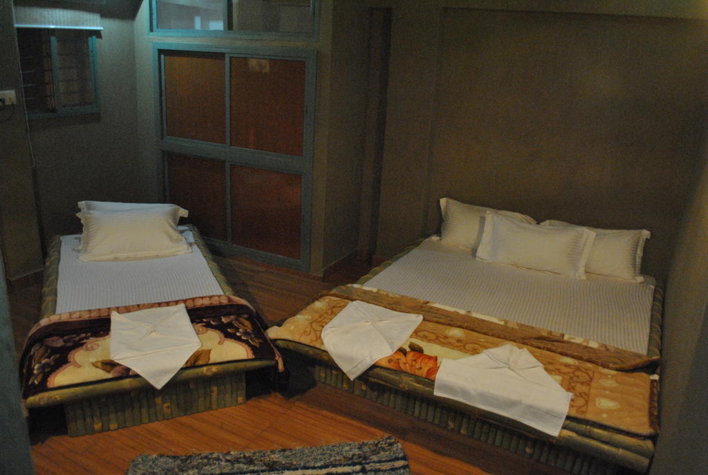 Shri Guest House Варанасі Екстер'єр фото