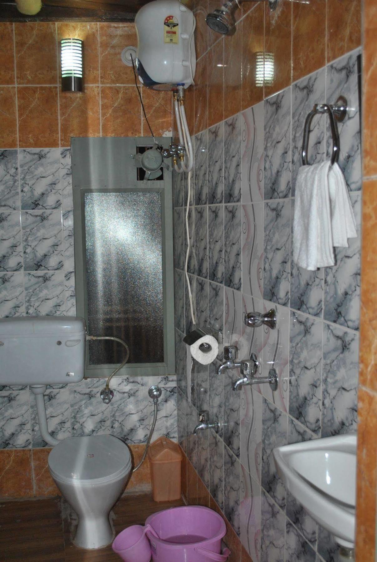 Shri Guest House Варанасі Екстер'єр фото